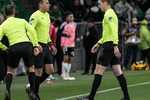Saint-Etienne: Fan nach Münzwurf auf Schiriassistent in Haft