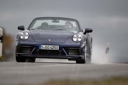 Porsche 911 Carrera 4 GTS Cabrio