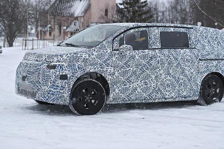 Mercedes V-Klasse EQV Van.EA Erlkönig
