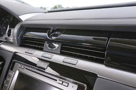 VW Phaeton, Armaturenbrett