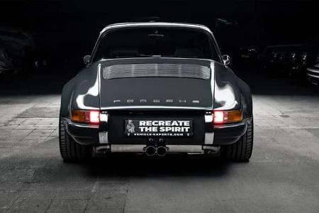 Porsche 911 Targa R Backdate