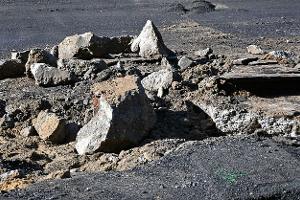 Betonteile stürzen von Brenner-Autobahnbrücke