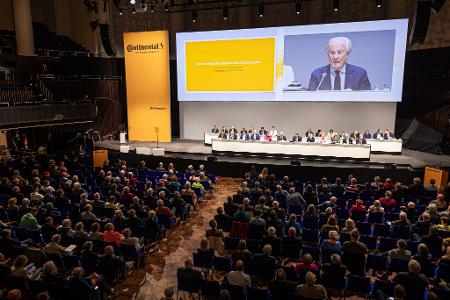 Mehr als 400 Aktionärinnen und Aktionäre kamen für die Hauptversammlung nach Hannover.