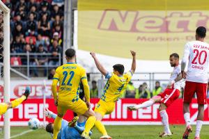 Abstieg fast sicher: Regensburg verpasst Sieg im Kellerduell