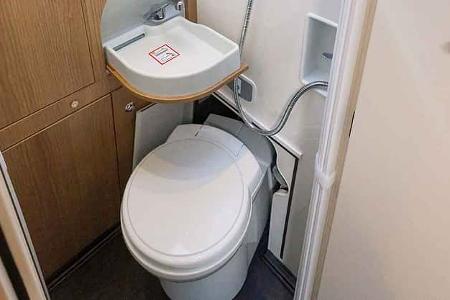 f_Malibu_Genius_IPO Toilette