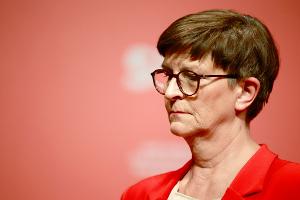 "Bodenlos" und "verstörend": Umgang mit Esken spaltet Partei