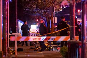 Auto fährt bei Straßenfest in Menge - elf Tote in Vancouver