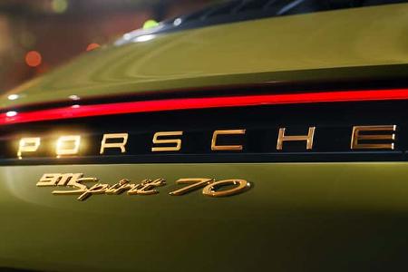 Porsche 911 992 Carrera GTS Cabriolet Spirit 70 Detail