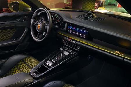 Porsche 911 992 Carrera GTS Cabriolet Spirit 70 Cockpit
