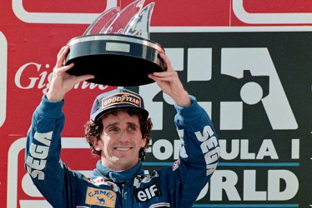 Thronfolger gesucht - Vor dem Start der Saison 1994 beschäftigt die Motorsportwelt vor allem eine Frage: Wer beerbt Weltmeister Alain Prost, der sich nach seinem vierten Titelgewinn aus der Königsklasse zurückzieht? Als Kandidaten kommen neben Ayrton Senna (Williams) vor allem Damon Hill (Williams) und Michael Schumacher (Benetton) infrage.