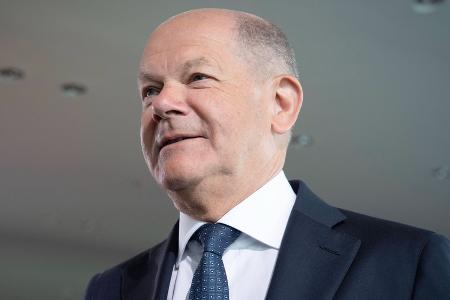 Olaf Scholz: Diese Songs sollen zu seinem Zapfenstreich erklingen Olaf Scholz: Diese Songs sollen zu seinem Zapfenstreich erklingen
