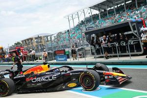 Jungvater Verstappen im Training Dritter - Piastri vorn