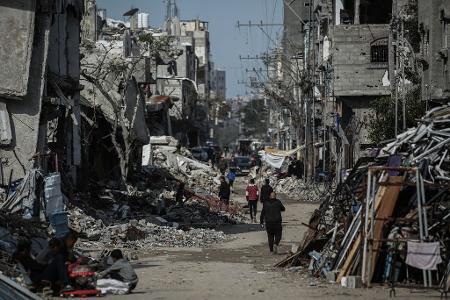 Bei israelischen Attacken im Gazastreifen wurden nach palästinensischen Angaben zahlreiche Menschen getötet. (Archivbild)