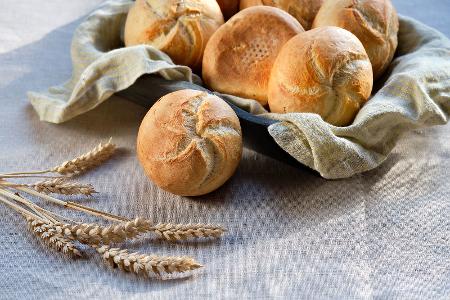 So backt man seine Sonntagsbrötchen einfach selbst!