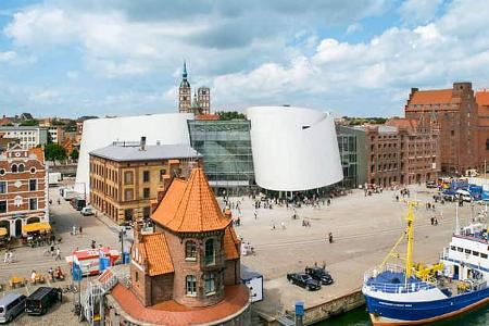 Ozeaneum am Stralsunder Hafen