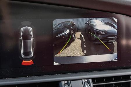 Alfa Romeo Giulia 2.0 T Q4, Rückfahrkamera