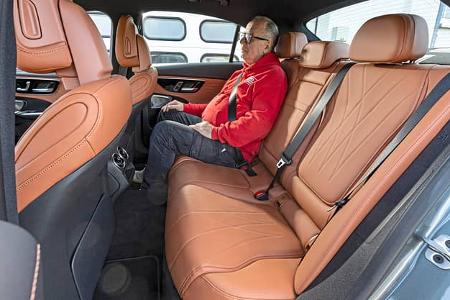 Mercedes C 300 4Matic, Fond