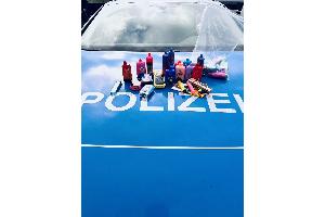 ++ Kontrollen auf dem Frühjahrsmarkt ++ Hohe Anzahl an Vapes (elektronische Zigaretten) bei Jugendlichen sichergestellt ++ Gefahren und Aufklärungsarbeit ++