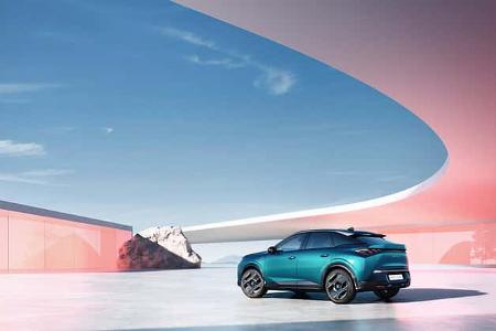 Peugeot E-3008 SUV
