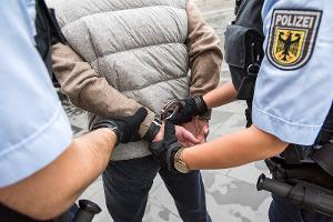 Streit endet im Gefängnis - Bundespolizei verhaftet 28-Jährigen