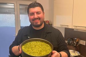Influencer freut sich bei "Dinner"-Teilnahme vor allem über Eines: "Ich habe ein Kamerateam zu Hause!"