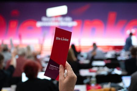 Die Linke trifft sich diesmal in Chemnitz zu ihrem 9. Bundesparteitag. (Archivbild) Die Linke trifft sich diesmal in Chemnitz zu ihrem 9. Bundesparteitag. (Archivbild)