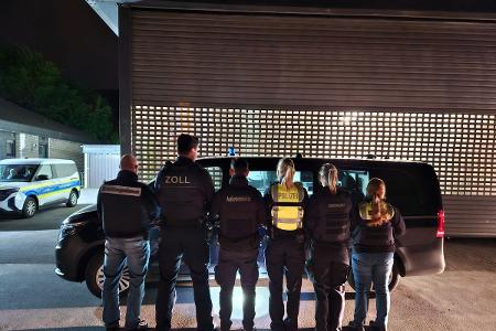 Polizei Wuppertal: Gruppenbild Polizei Wuppertal: Gruppenbild