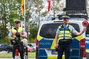 Notlage in der Asylpolitik? Der Streit über eine EU-Klausel