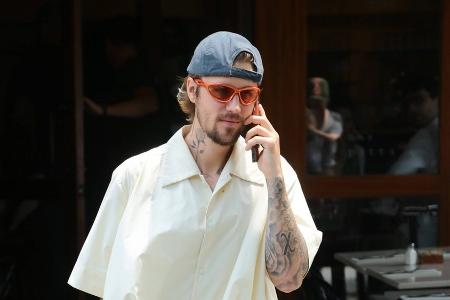Justin Bieber: Justin Bieber:
