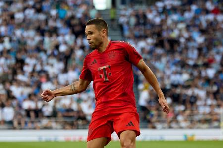 Raphael Guerreiro (bis 82.) - Note: 3,0 - Gab dem auffälligen Lainer manchmal etwas zu viel Platz, verteidigte im eigenen Strafraum dafür aufmerksam. Löste sich auch mit Ball meist gut aus dem Druck und leitete viele Angriffe mit ein. Baute nach starkem Beginn jedoch immer mehr ab.