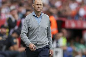 Fans wütend: Sevilla-Profis übernachten im Trainingszentrum