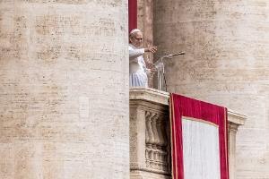 Neuer Papst Leo XIV. mahnt: "Nie wieder Krieg!"