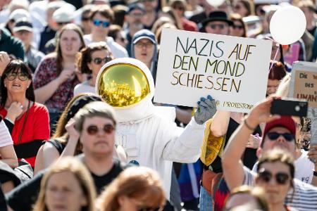 Demonstrationen für AfD-Verbot in vielen Städten