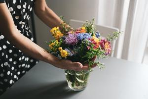 Tipps, um Blumensträuße länger frisch zu halten