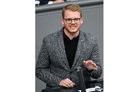Klüssendorf stieg in kurzer Zeit zum Sprecher der SPD-Linken auf. (Archivbild) Klüssendorf stieg in kurzer Zeit zum Sprecher der SPD-Linken auf. (Archivbild)