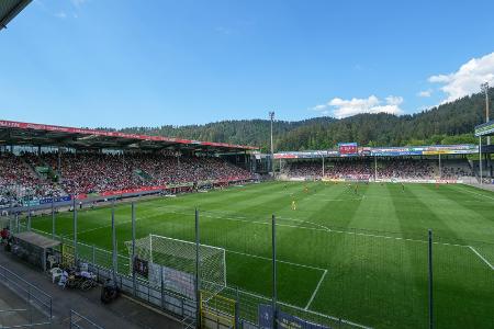 Umbau Dreisamstadion: Freiburg investiert zehn Millionen Euro Umbau Dreisamstadion: Freiburg investiert zehn Millionen Euro