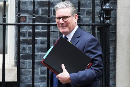 Der britische Premier Keir Starmer wird die verschärften Regeln bei einer Pressekonferenz erläutern. (Archivfoto) Der britische Premier Keir Starmer wird die verschärften Regeln bei einer Pressekonferenz erläutern. (Archivfoto)