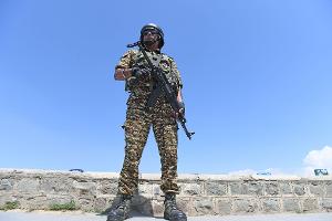 Modi: Einsätze gegen Terrorismus in Pakistan nur ausgesetzt