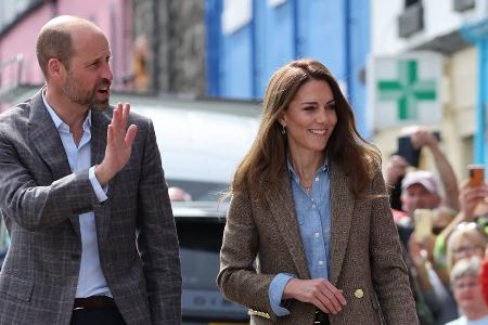 Kate und William: Neues Video zeigt ungesehene Bilder vom Hochzeitstag Kate und William: Neues Video zeigt ungesehene Bilder vom Hochzeitstag