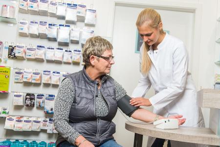Was man zur Blutdruckmessung in der Apotheke wissen muss
