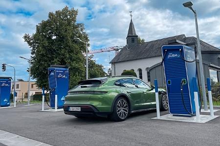 Porsche Taycan 4 Cross Turismo