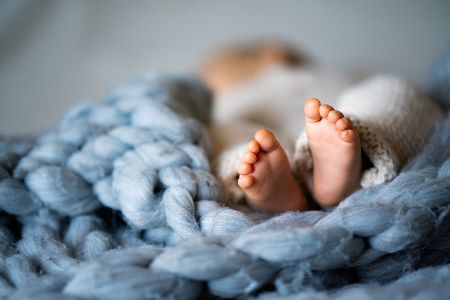 Die gesetzliche Rentenversicherung befindet sich in einer Art Demografie-Falle. Durch die anhaltend niedrigen Geburtenzahlen gibt es immer weniger Beitragszahler.