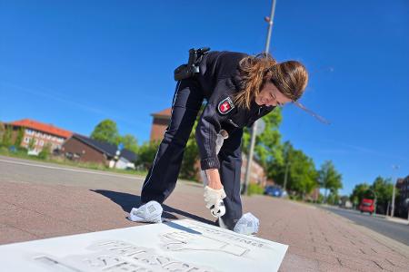 Fahrbahnmarkierung falsche Seite_richtige Seite Fahrbahnmarkierung falsche Seite_richtige Seite