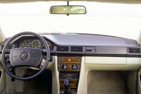 Mercedes-Benz W124 (1984 bis 1995) Cockpit