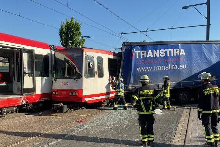 Unfall Straßenbahn LKW Dortmund Unfall Straßenbahn LKW Dortmund