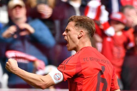 Sechser: Die Leitfigur - Joshua Kimmich zählt sicher auch in 2025/26 zu den Bayern-Schlüsselspielern. Im möglicherweise neu eingeführten 4-1-4-1-System wäre er auf der Sechs aber künftig alleine unterwegs. Dahinter hofft Joao Palhinha auf seinen Durchbruch in München - wenn er nicht vorzeitig abgegeben wird.