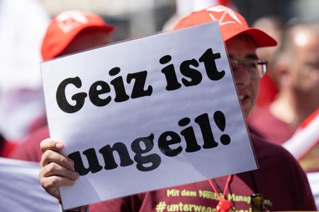 Gewinn vor Jobs? - Nestlé-Beschäftigte begehren auf. 