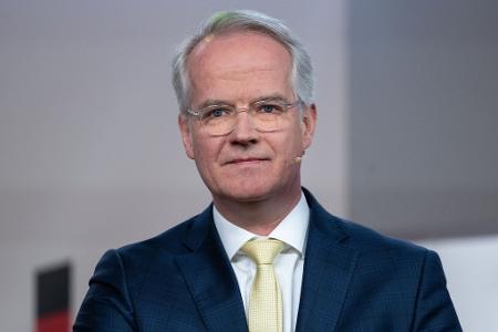 Der EY-Chef Ahlers fordert Reformen, um den Standort Deutschland wieder zu stärken. (Archivbild)