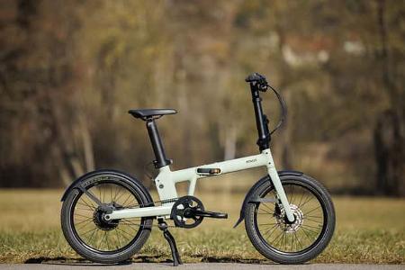 Die besten Klappräder mit Motor im Test 2025!