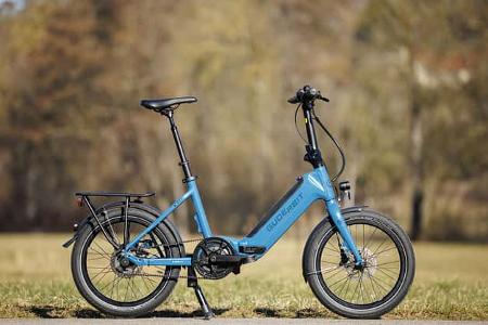 Die besten Klappräder mit Motor im Test 2025!